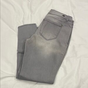 Kensie Faded Light Gray Jeans
